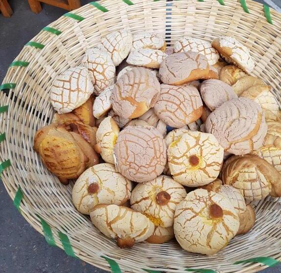 דירת חדר, Maris