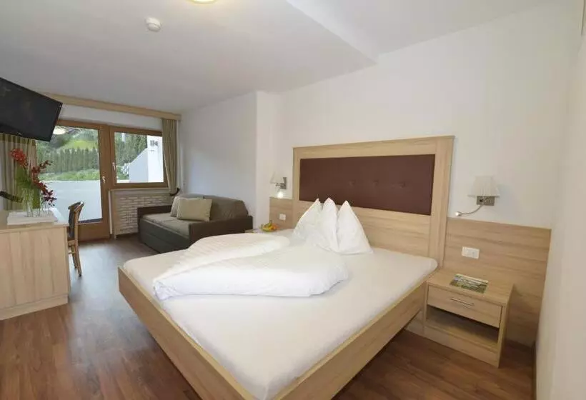 エコノミールーム, Molaris Lodge
