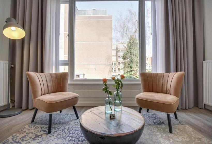 Студия Стандарт, Oranjestaete