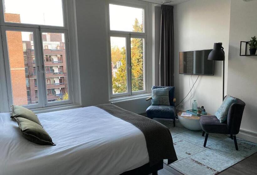 标准工作室, Oranjestaete