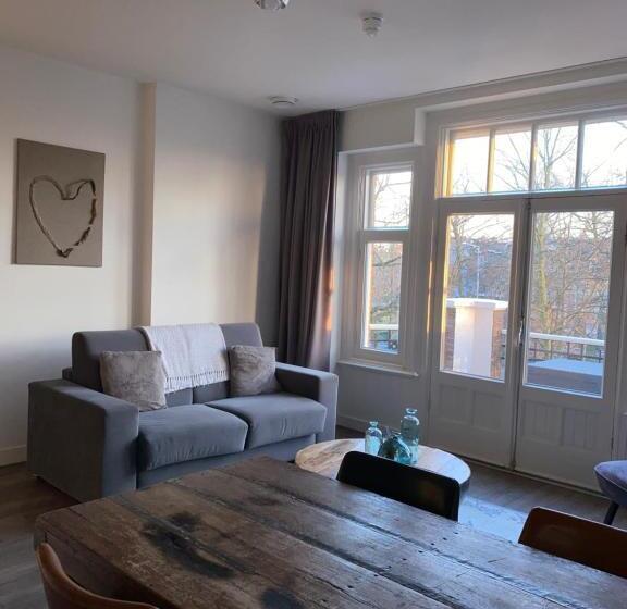 Апартаменты 1 Спальня, Oranjestaete