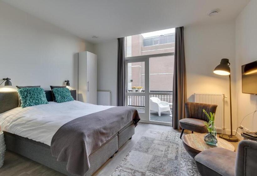 标准工作室, Oranjestaete