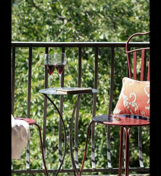 اتاق لوکس با بالکن, Palazzo Malaspina B&b