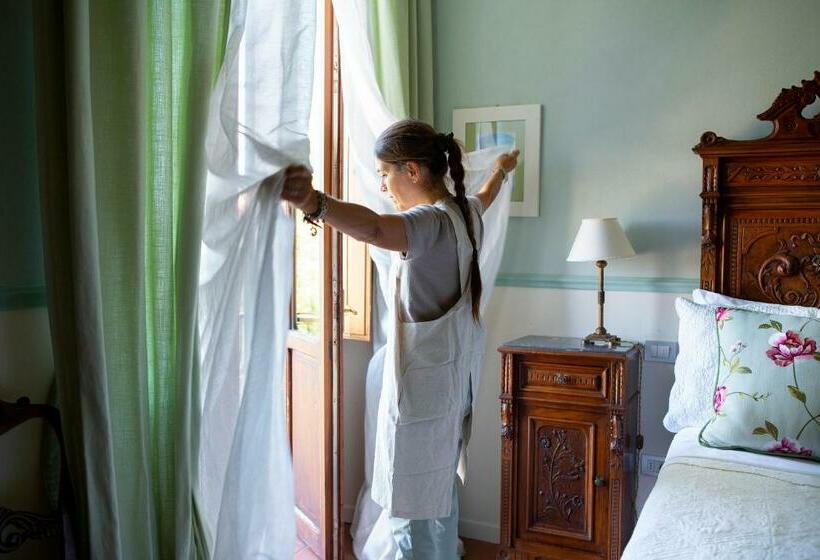 带阳台的豪华间, Palazzo Malaspina B&b