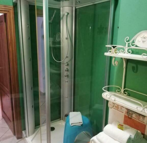 اتاق سوپریور, Podere Montecorno