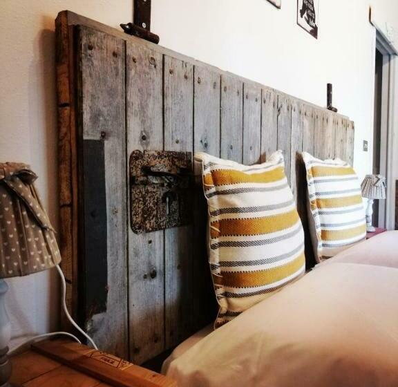 اتاق سوپریور, Podere Montecorno