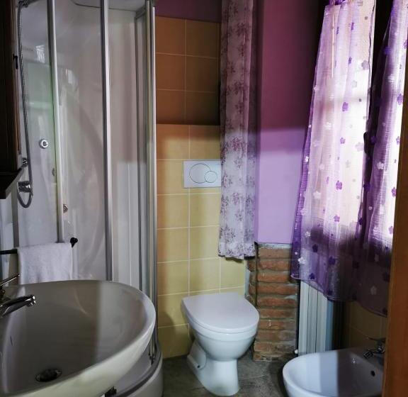 اتاق سوپریور, Podere Montecorno