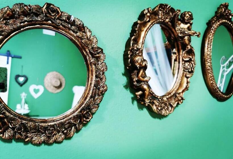 اتاق سوپریور, Podere Montecorno