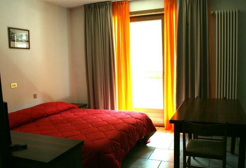 استودیوی استاندارد, Residence Elga
