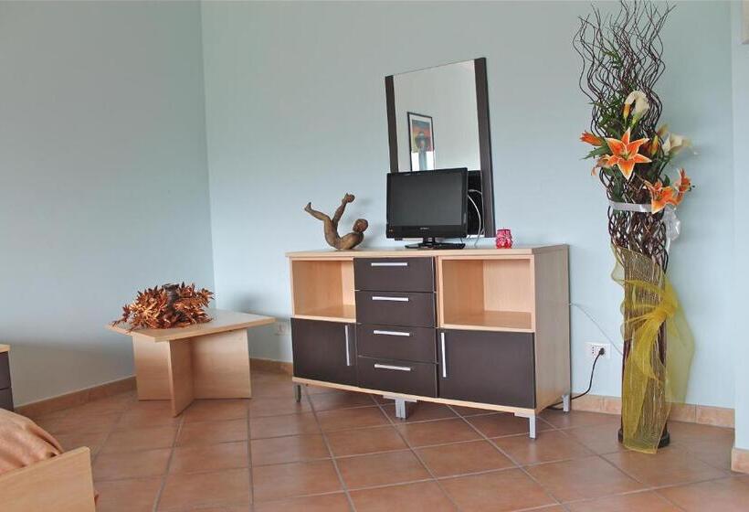 جناح عائلي, Residence Sol Levante