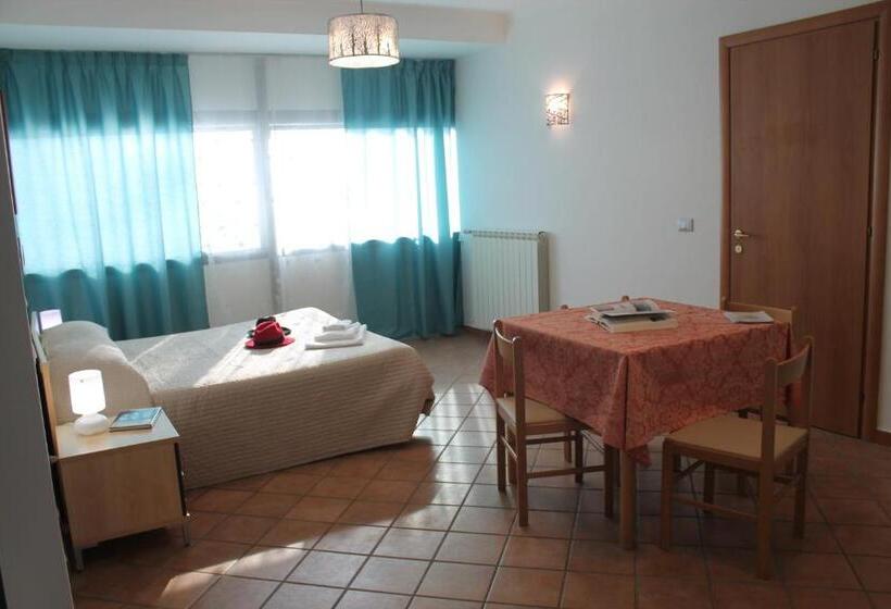 جناح عائلي, Residence Sol Levante