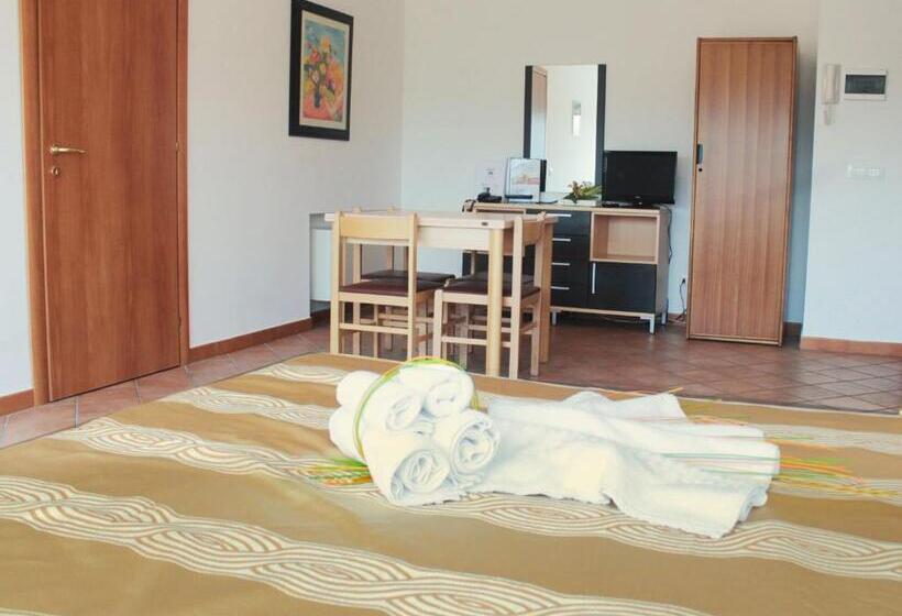 جناح جونيور عائلى, Residence Sol Levante