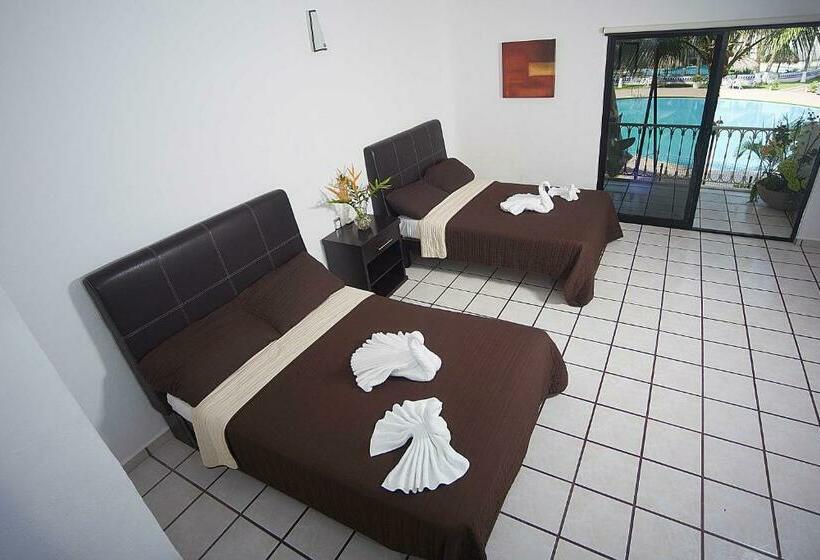 スタンダード4人部屋, Splash Inn Nuevo Vallarta & Parque Acuatico