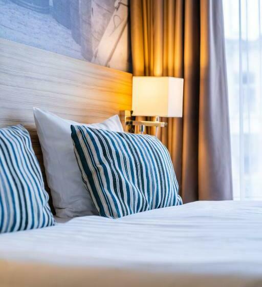 غرفة قياسية ثلاثية, Stadshotel De Klok