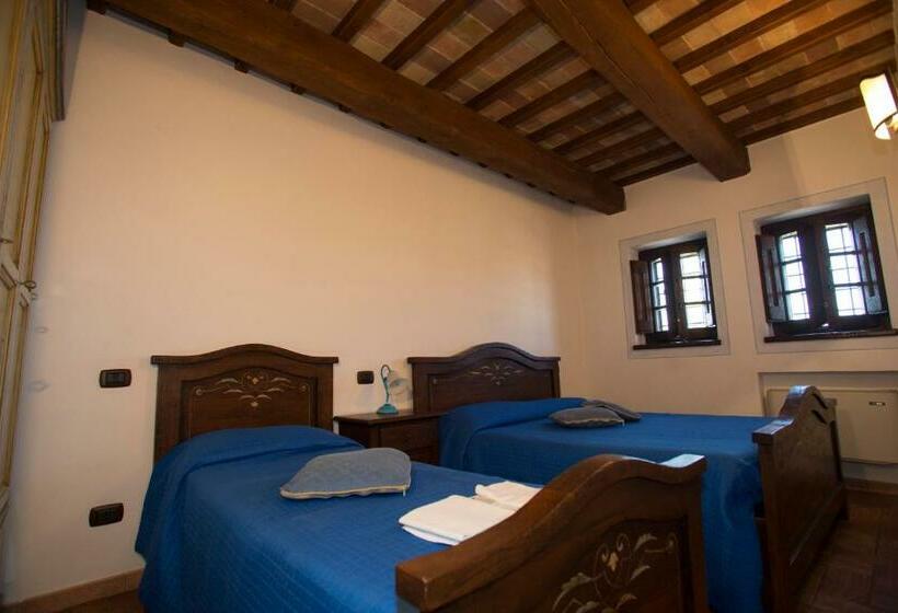 آپارتمان 1 خوابه, Terre Del Cantico Country House