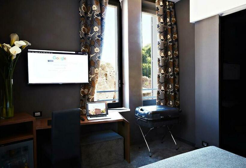 Camera Standard, The Building