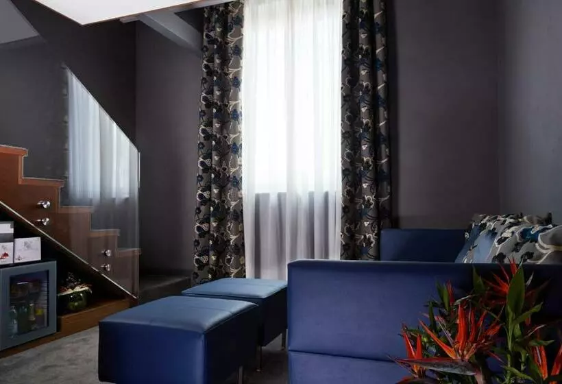 Junior Suite con Idromassaggio, The Building