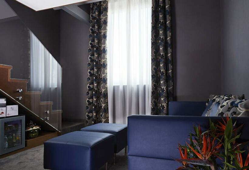 Junior Suite con Idromassaggio, The Building