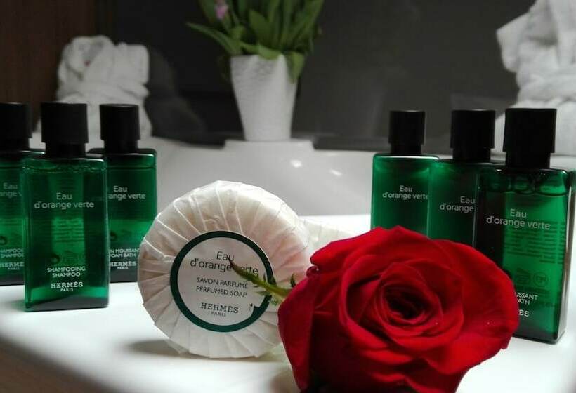 Junior Suite con Idromassaggio, The Building