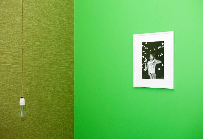 ジュニアスイート, Vesper