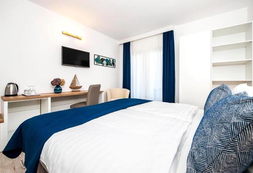 Номер Стандарт с Балконом, Villa Marea