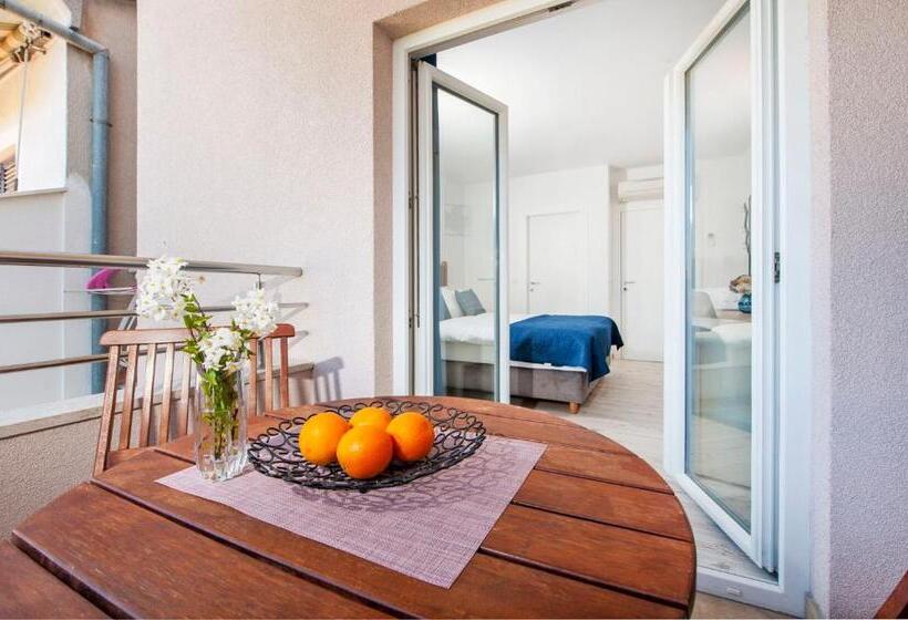 Номер Стандарт с Балконом, Villa Marea
