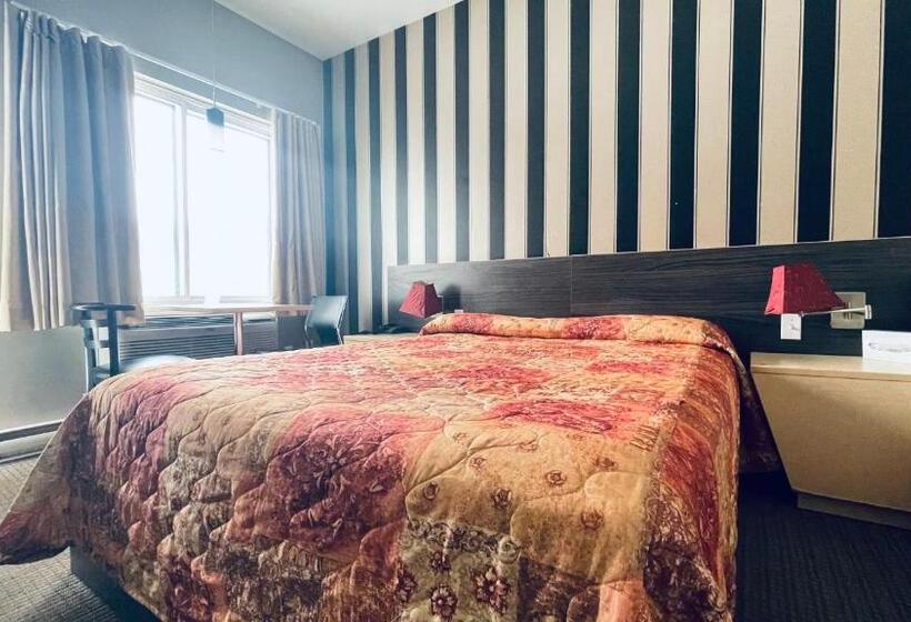 חדר סופריור, Motel Falcon