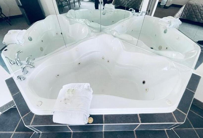 חדר סופריור, Motel Falcon