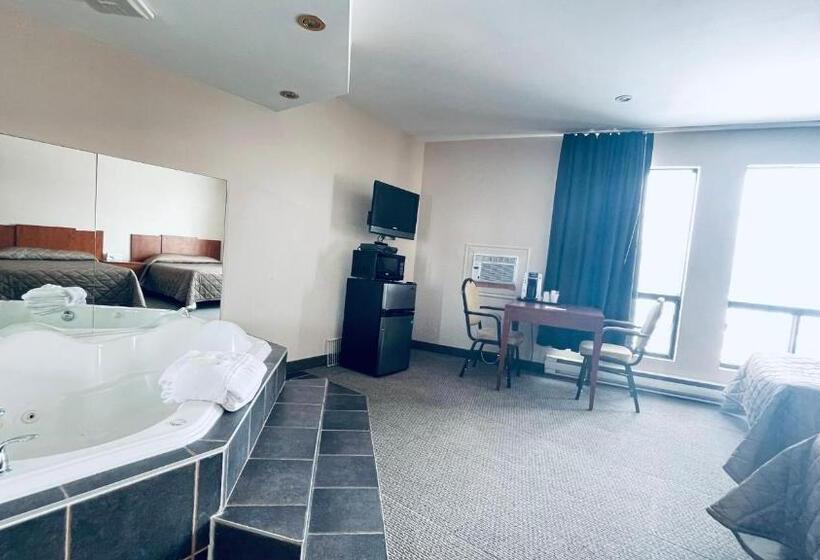 חדר סופריור, Motel Falcon