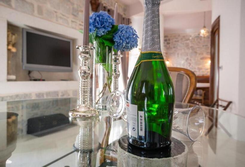 آپارتمان لوکس 1 خوابه, Villa Duomo