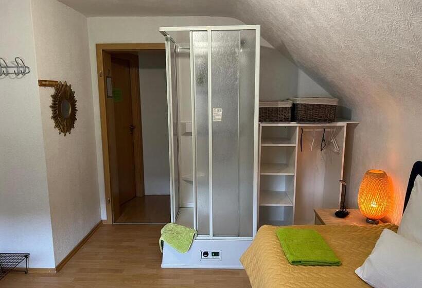 חדר אקונומי יחיד, Am Obersee