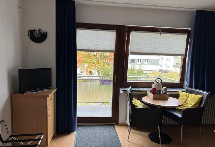 חדר סטנדרט עם מרפסת, Am Obersee