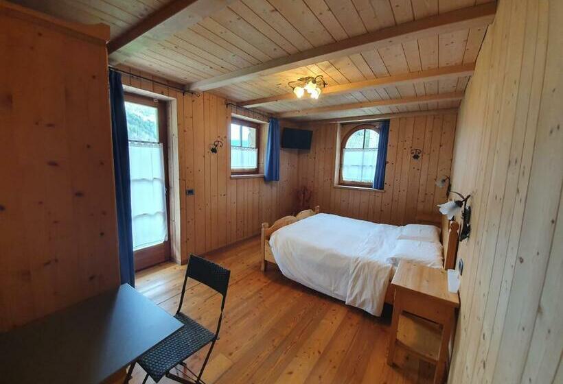 חדר סופריור לשלושה, Chalet Val Di Rabbi