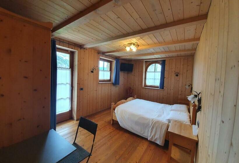 חדר סופריור לשלושה, Chalet Val Di Rabbi