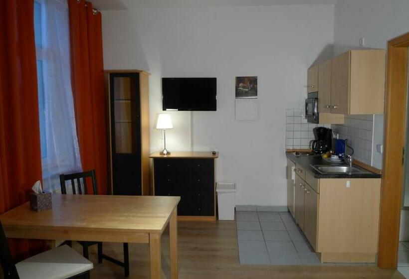 标准间, Deutscher Hof