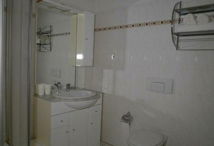 标准间, Deutscher Hof