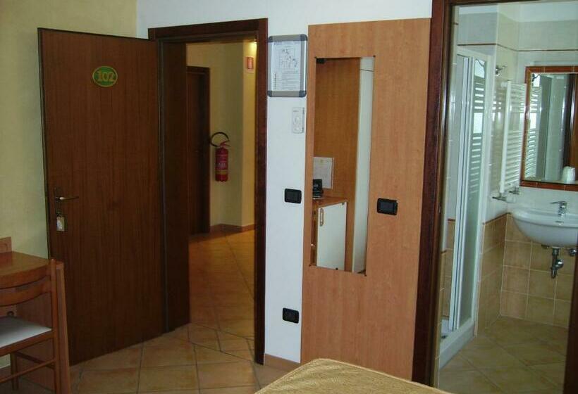 스탠다드 룸, Fontana