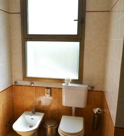 스탠다드 싱글 룸, Fontana