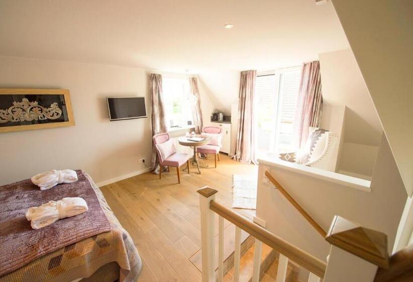 Люкс, Hof Galerie