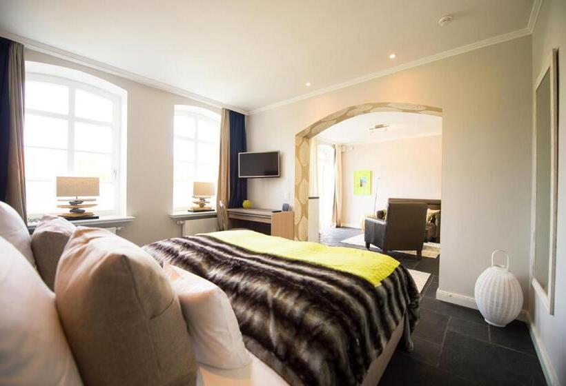 Люкс, Hof Galerie