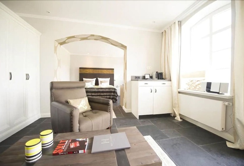 Люкс, Hof Galerie