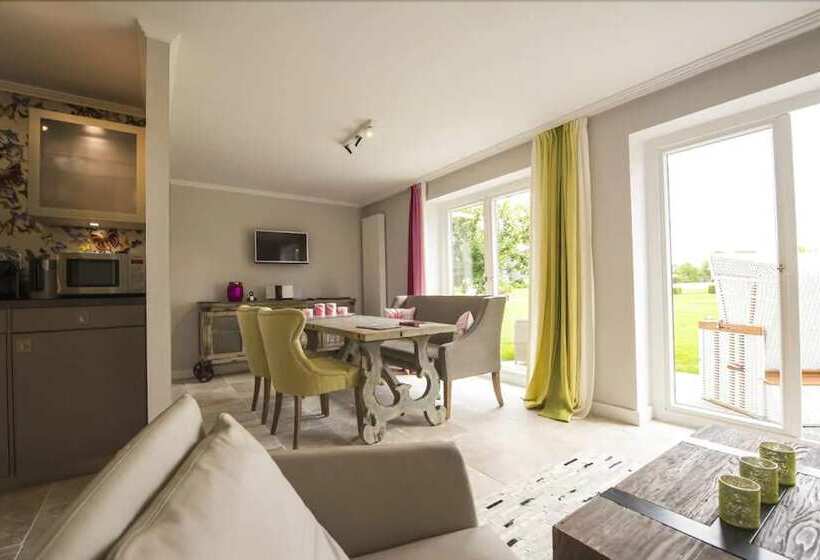 Люкс, Hof Galerie