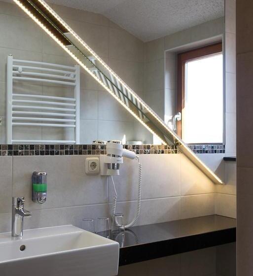 スタンダードトリプルルーム, Landhotel Zur Grünen Kutte