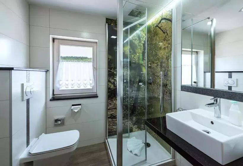 スタンダードトリプルルーム, Landhotel Zur Grünen Kutte