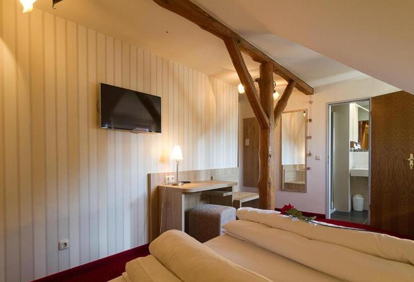 スタンダードトリプルルーム, Landhotel Zur Grünen Kutte