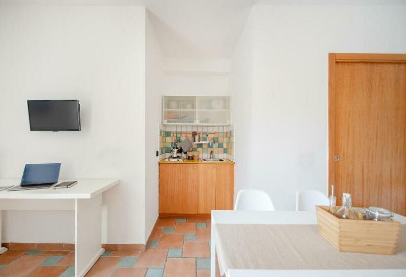 Студио Стандарт Кровать Кинг, Le Grand Bleu  Gioia Apartments