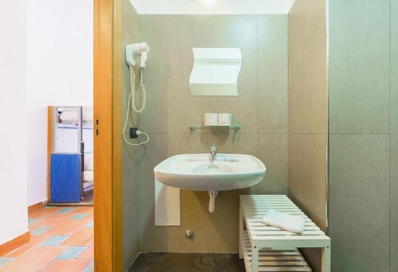 Апартаменты 1 Спальня Нижний Этаж, Le Grand Bleu Gioia Apartments