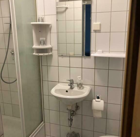 غرفة قياسية, Pension K.krause