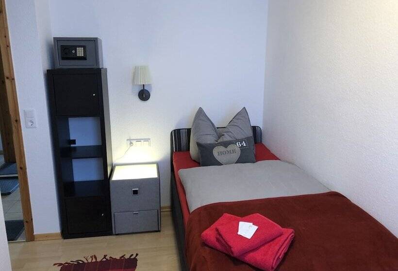 غرفة قياسية فردية, Pension K.krause