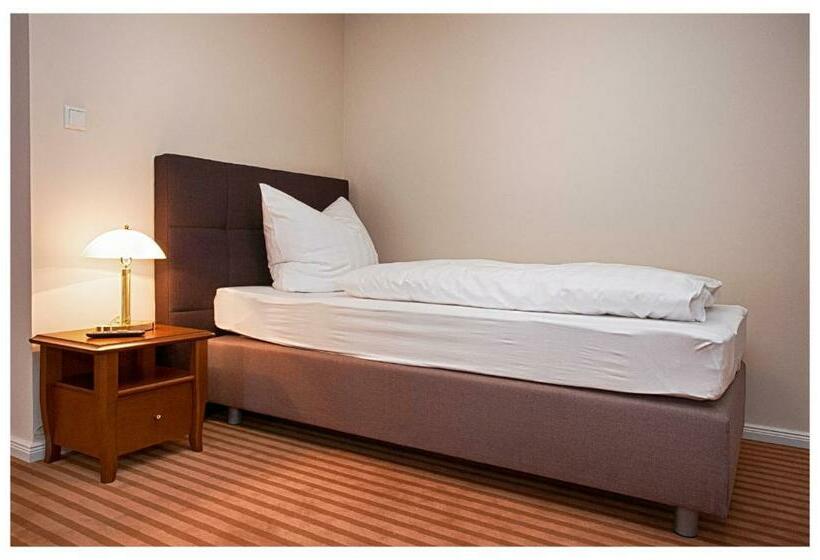 标准间, Postillion